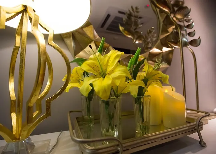Indra Hotel - Boutique Suites