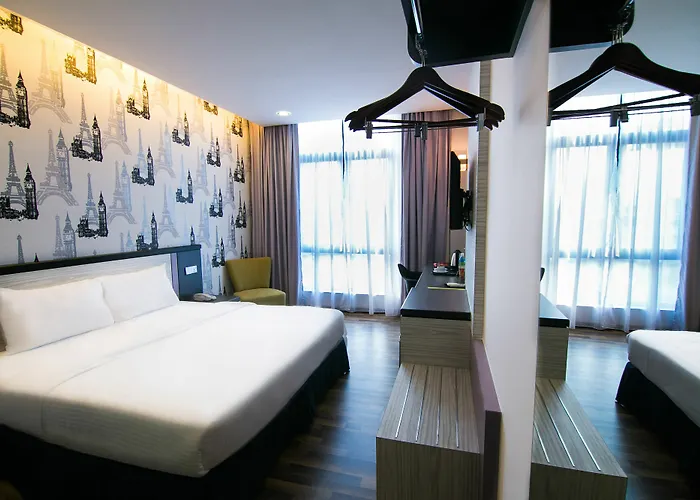 Indra Hotel - Boutique Suites