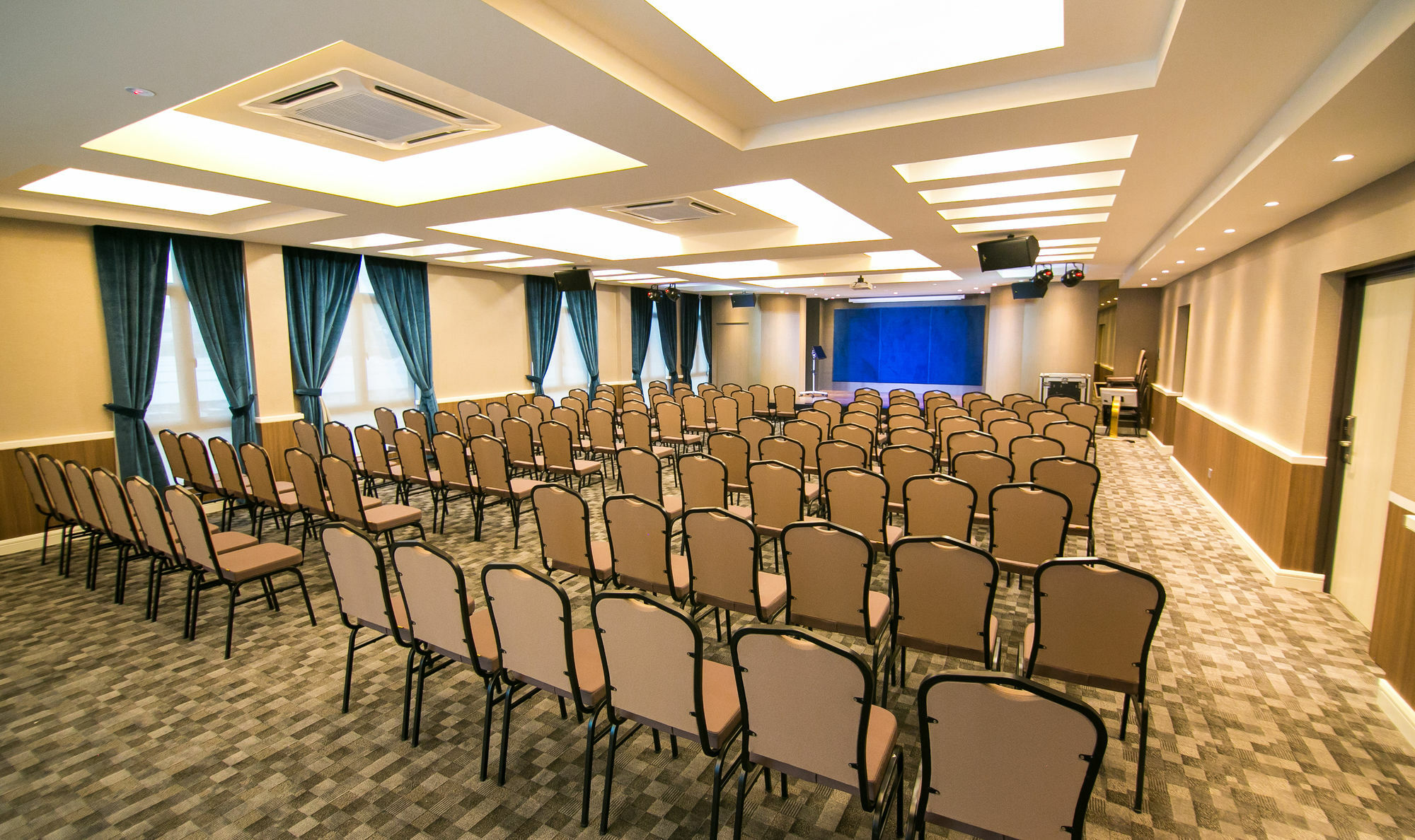 Indra - Boutique Hotel